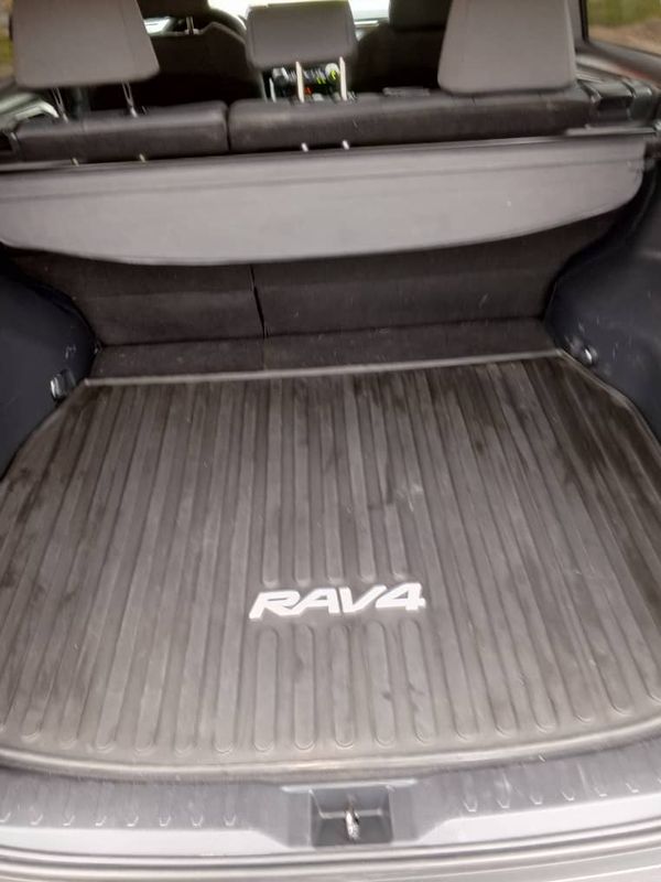 Thumbnail 9 of 2020 Toyota RAV4 XLE